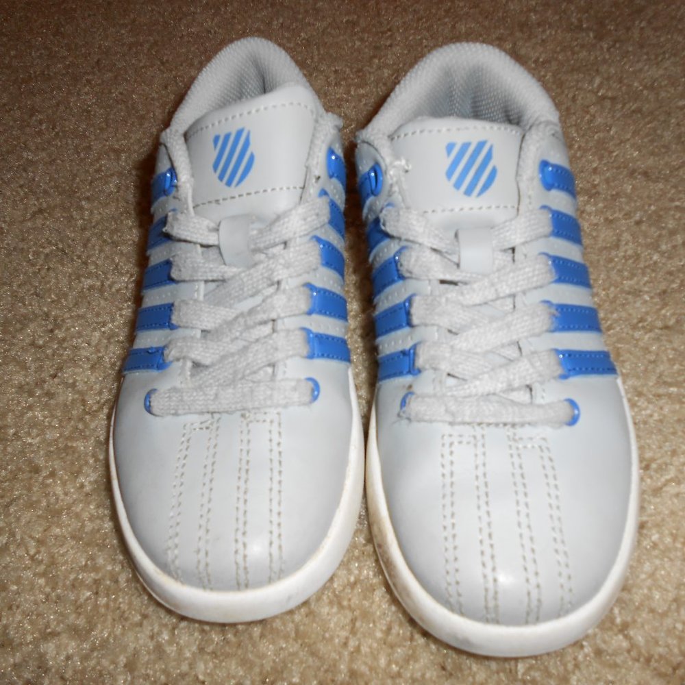 Boys sneakers